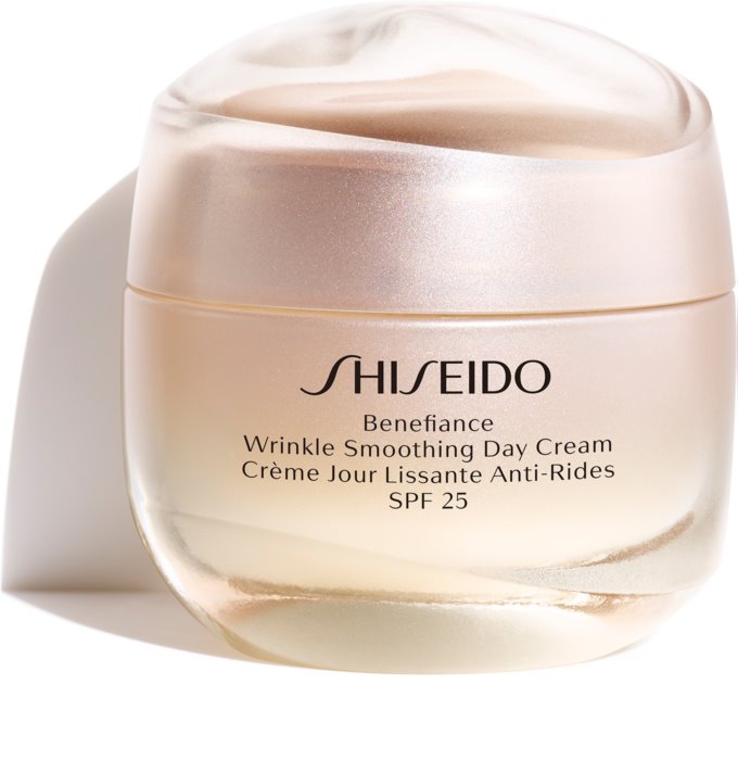 Дневной крем от морщин Shiseido Benefiance Wrinkle Smoothing Day Cream SPF25